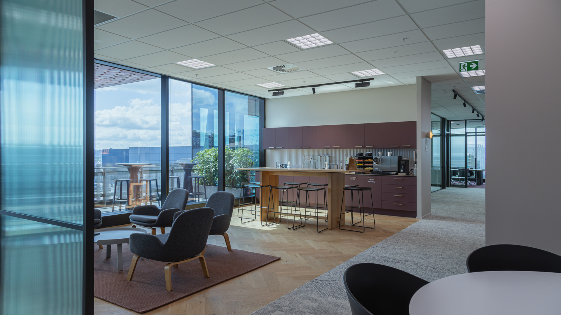 AVANTI FINANCE - Image 2