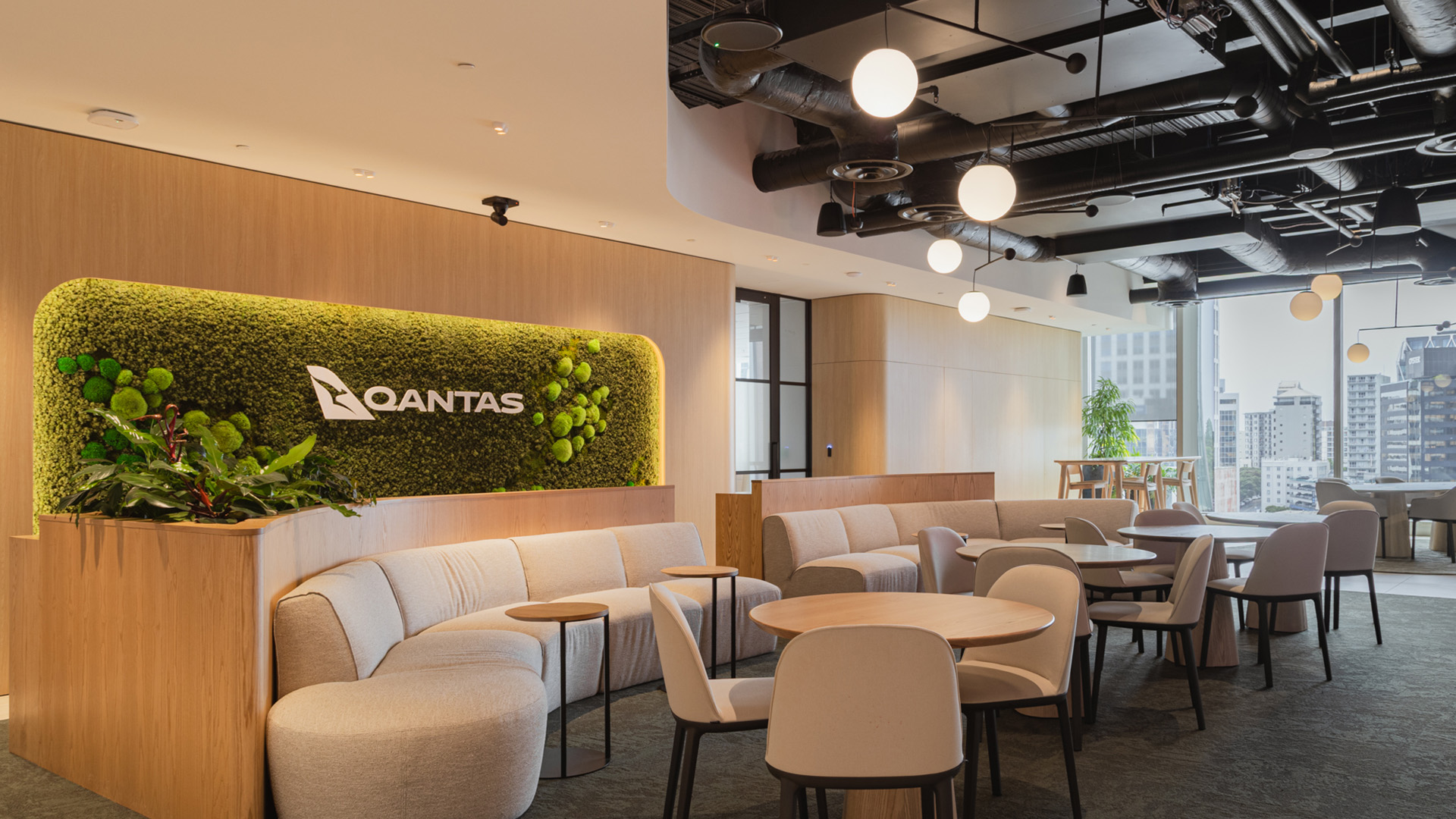 QANTAS OFFICE - Image 2